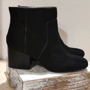 👍 Aerosoles Black Suede Booties Size 9.  A12